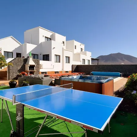 Willa Playa Blanca Sleeps 10 Pool Air Con Wifi Playa Blanca (Lanzarote)