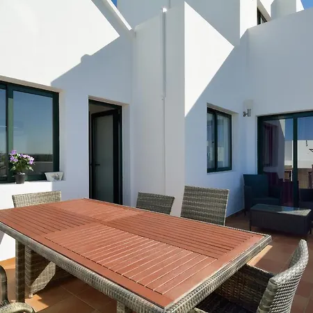 Playa Blanca Sleeps 10 Pool Air Con Wifi
